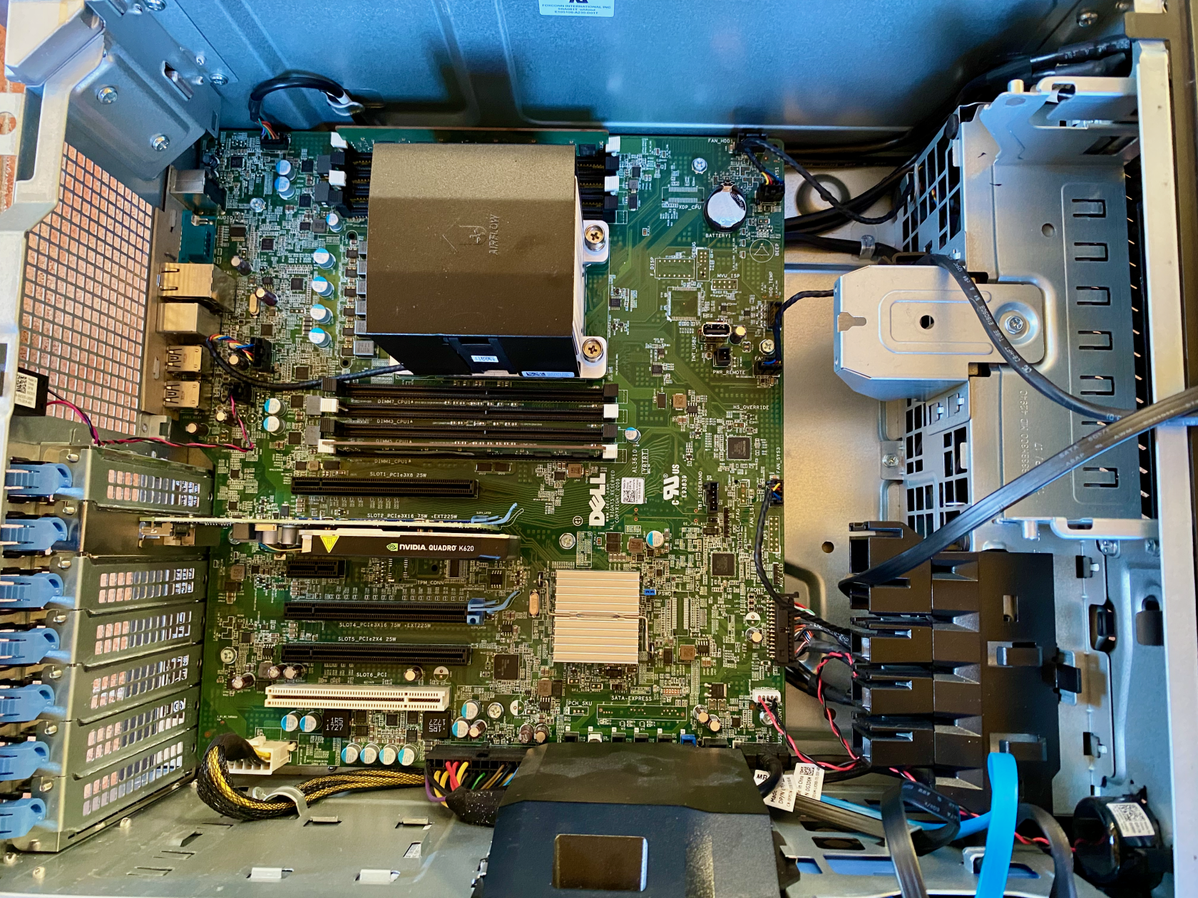 Dell Precision Tower 5810 Interior B