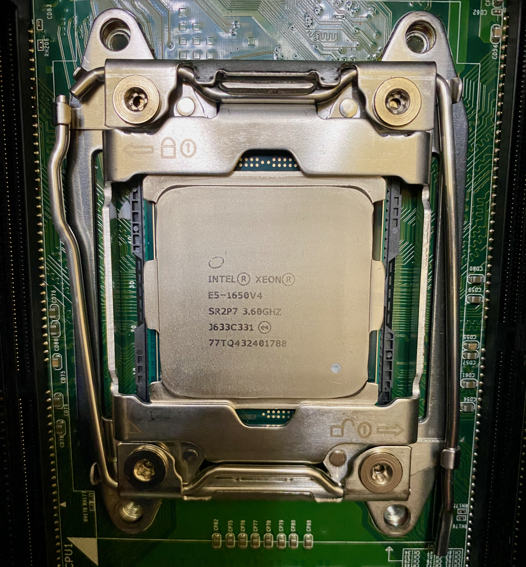 Dell Precision Tower 5810 Intel Xeon E5-1650 v4